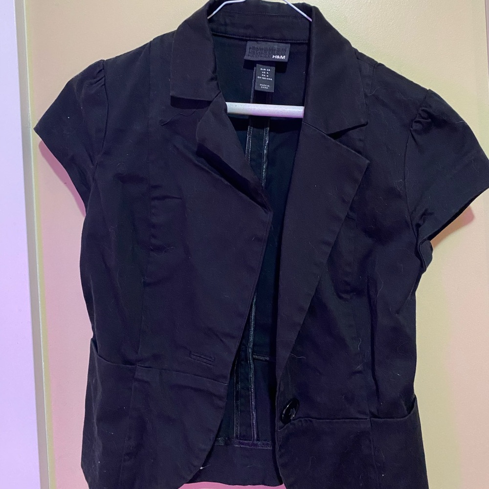 H&M Short-sleeved Black Blazer